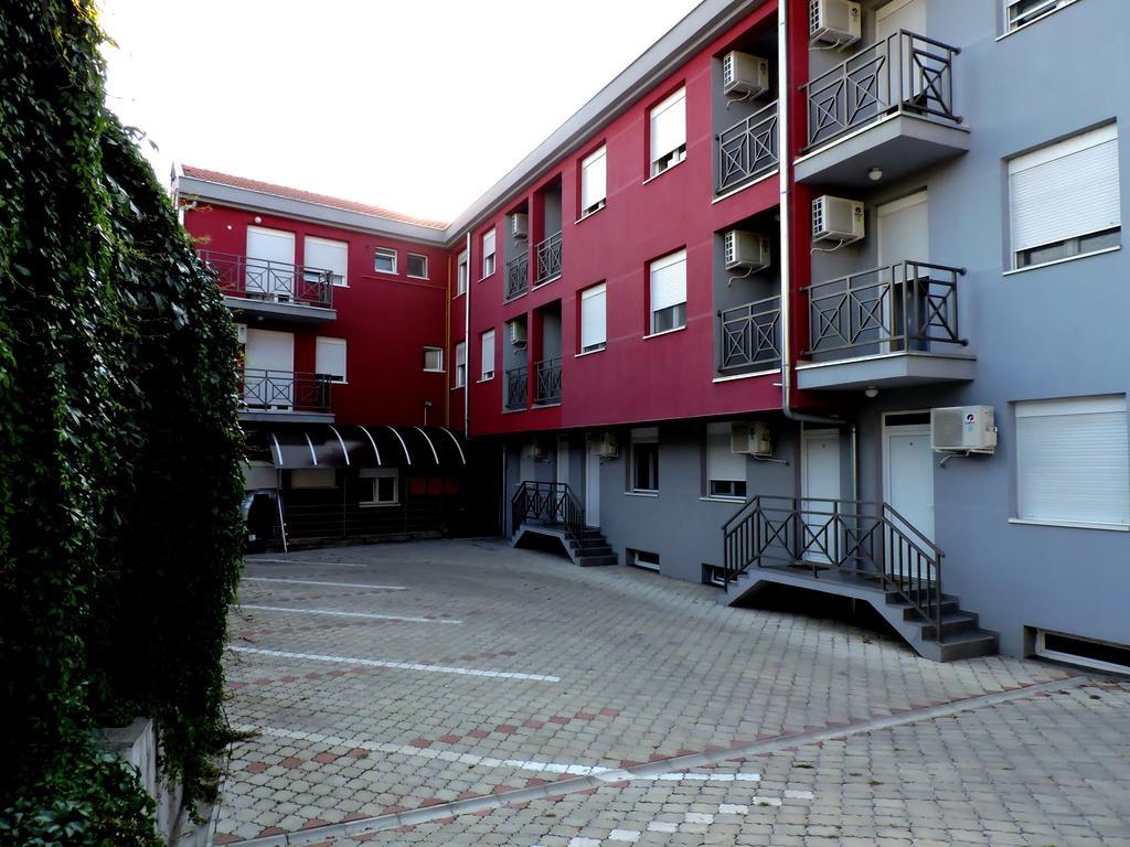 Sremska Kamenica B&B Zmajevo Gnezdo 021 المظهر الخارجي الصورة