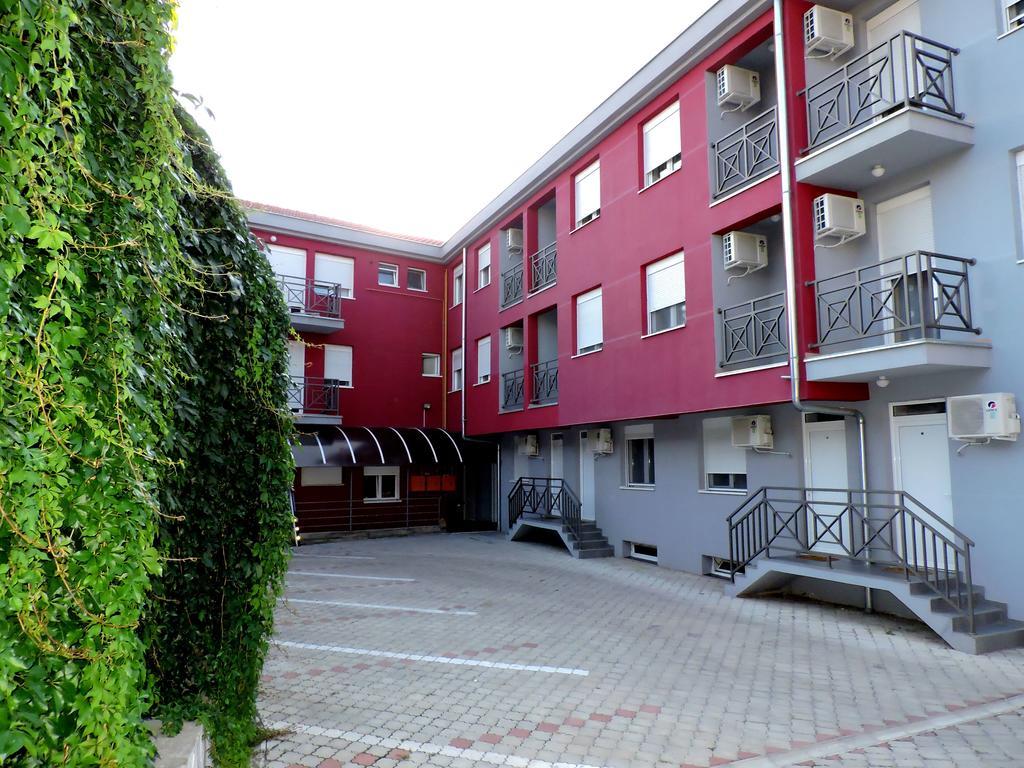 Sremska Kamenica B&B Zmajevo Gnezdo 021 المظهر الخارجي الصورة